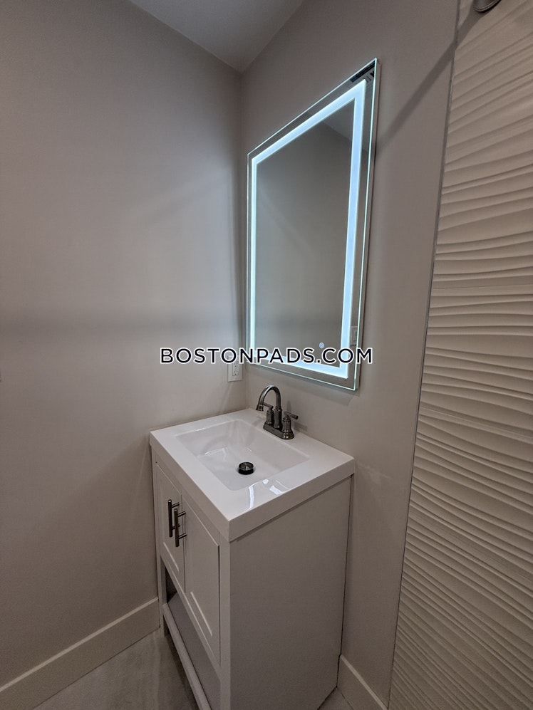 East Cottage St., Boston