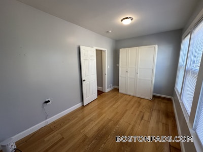 Roslindale Apartment for rent 3 Bedrooms 1 Bath Boston - $3,300