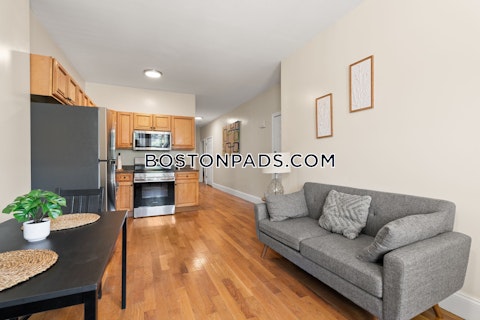 Warren St. Boston photo 11