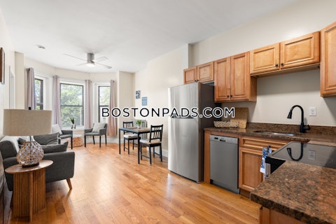 Warren St. Boston photo 12