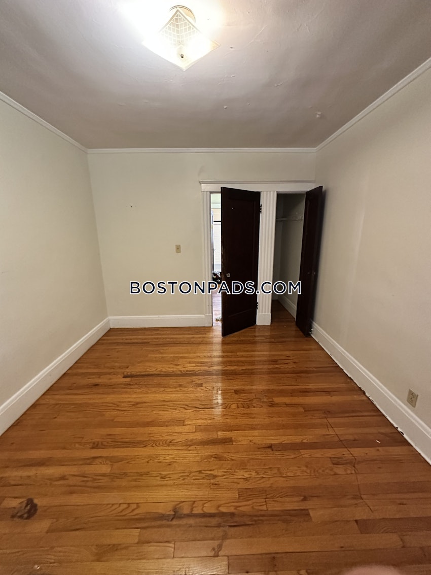 MALDEN - 1 Bed, 1 Bath - Image 2