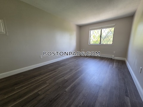 Princeton St. Leominster photo 16