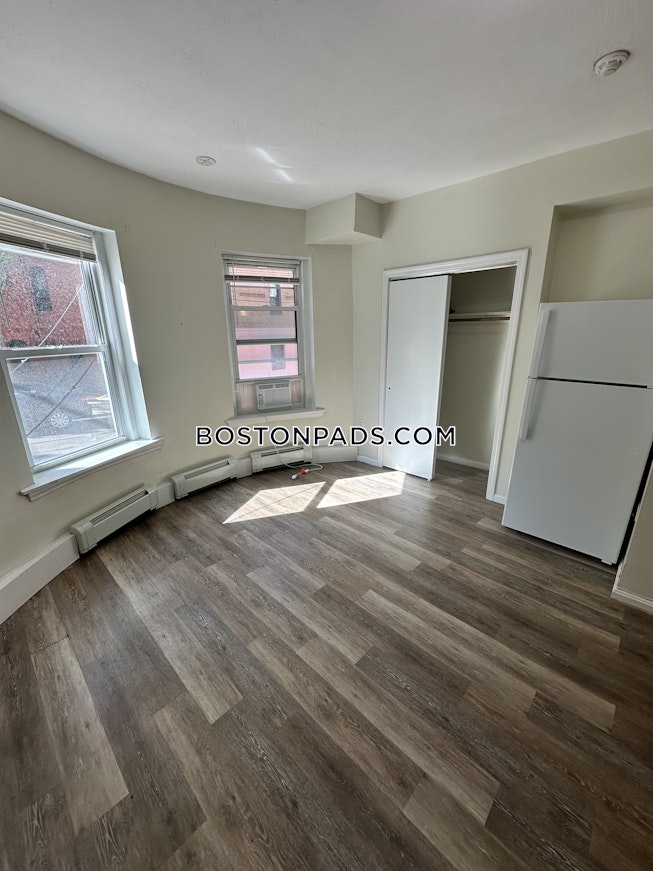 Roxbury Crossing - $1,900+ /mo