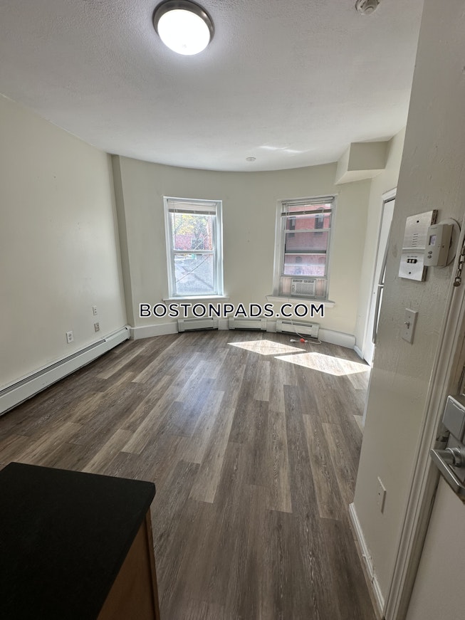 Roxbury Crossing - $1,900+ /mo