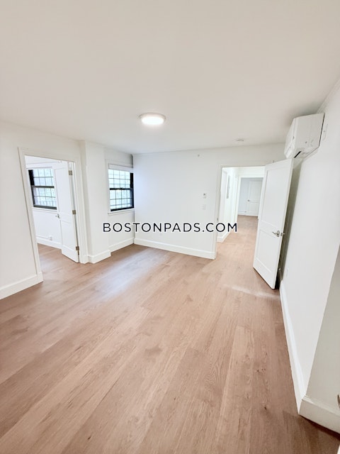 Massachusetts Ave. Cambridge photo 10