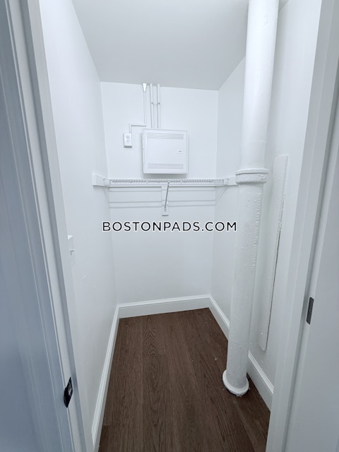 Massachusetts Ave. Cambridge photo 8