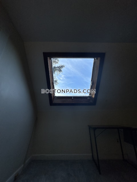 Lowell Ave. Newton photo 13