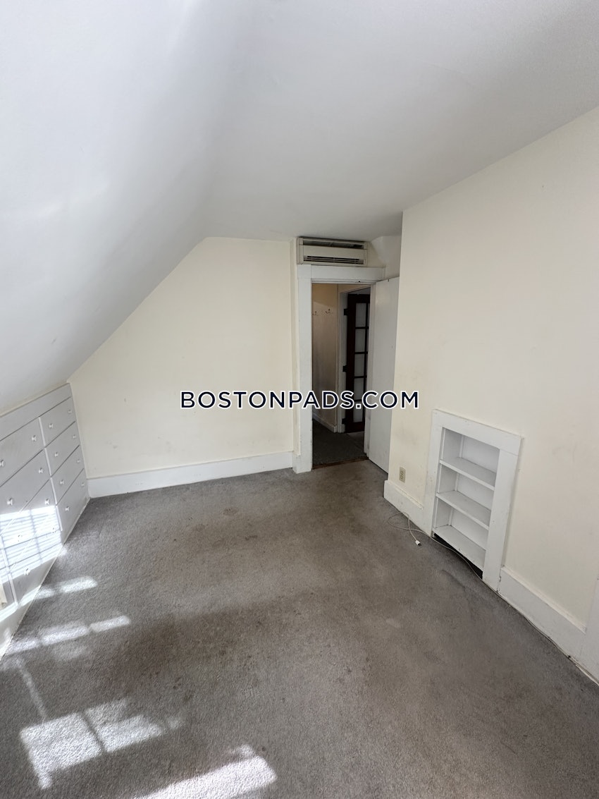 NEWTON - NEWTONVILLE - 1 Bed, 1 Bath - Image 10