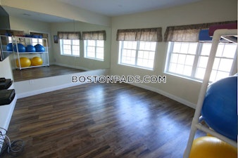 Regency Village Way. Merrimac