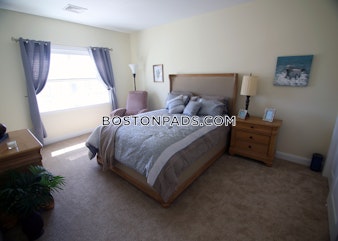 Regency Village Way. Merrimac