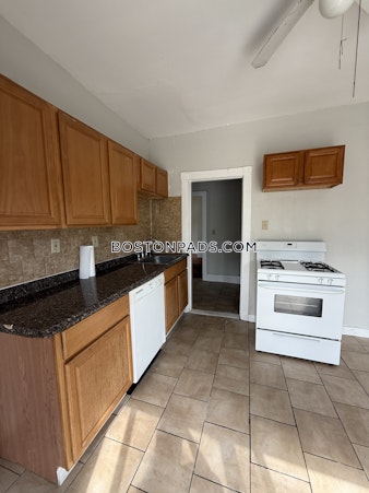 Newcastle Rd. Boston