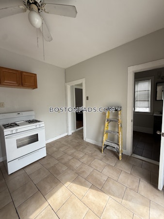 Newcastle Rd. Boston