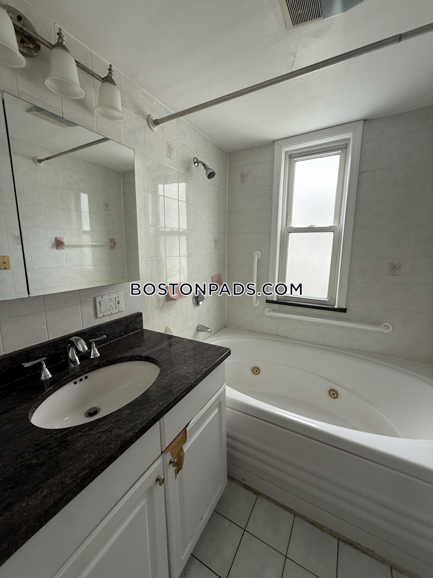 BOSTON - BRIGHTON - OAK SQUARE - 4 Beds, 2 Baths - Image 21
