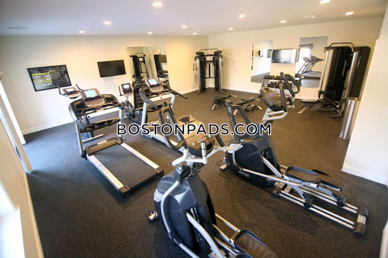 Regency Village Way. Merrimac