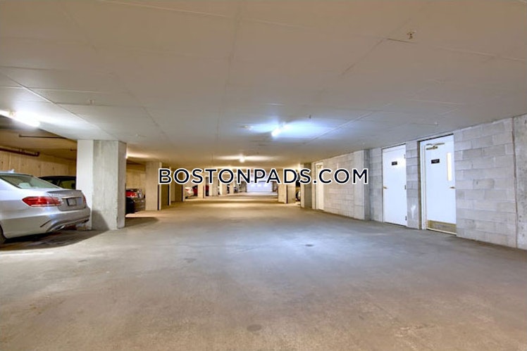 Regency Village Way., Merrimac