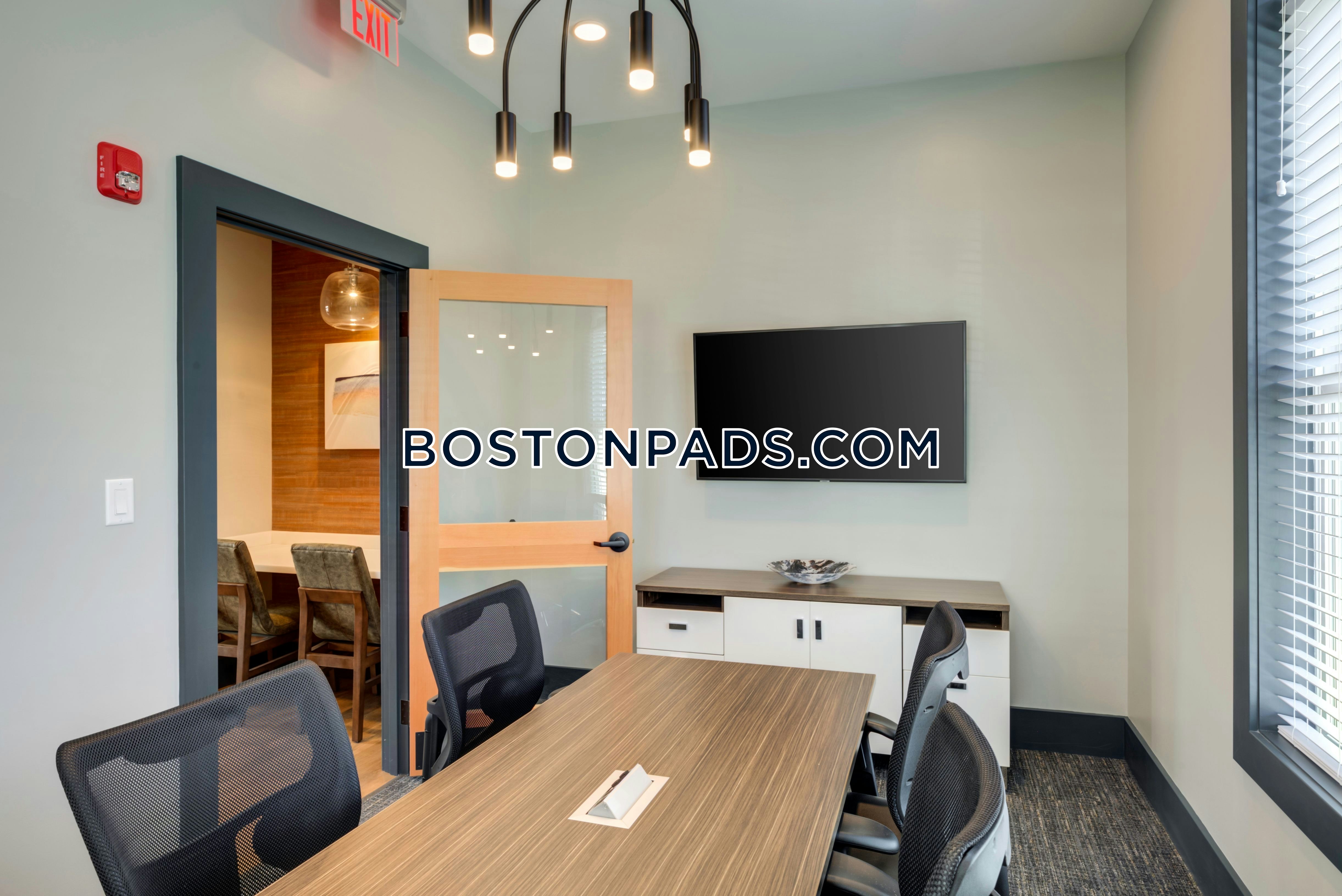 Turnpike Rd. Chelmsford