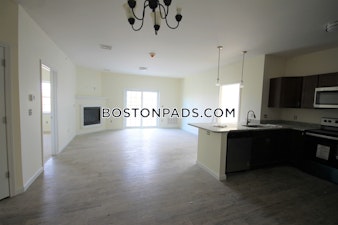 Regency Village Way. Merrimac