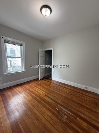 Newcastle Rd. Boston