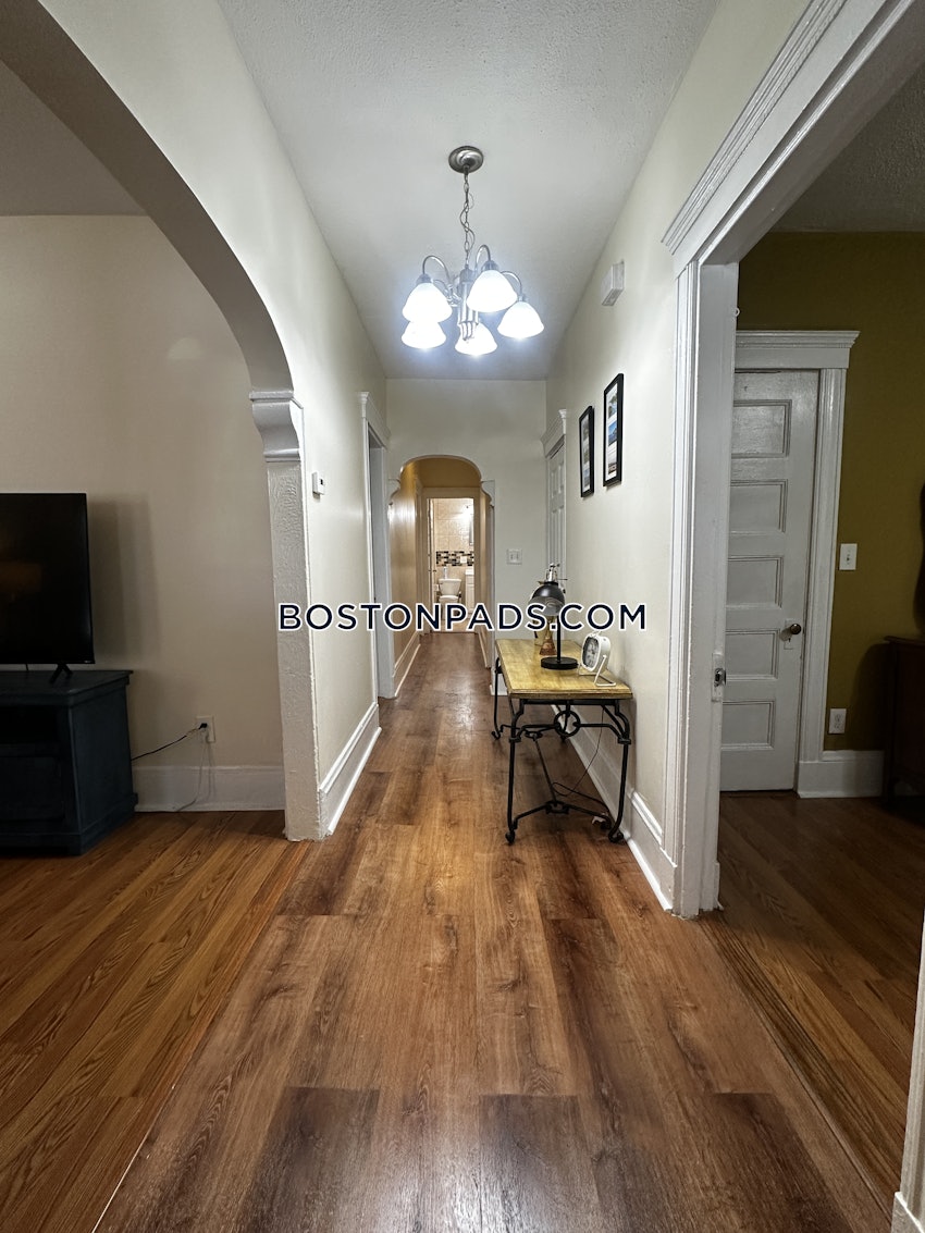 BOSTON - DORCHESTER - CENTER - 3 Beds, 1 Bath - Image 29