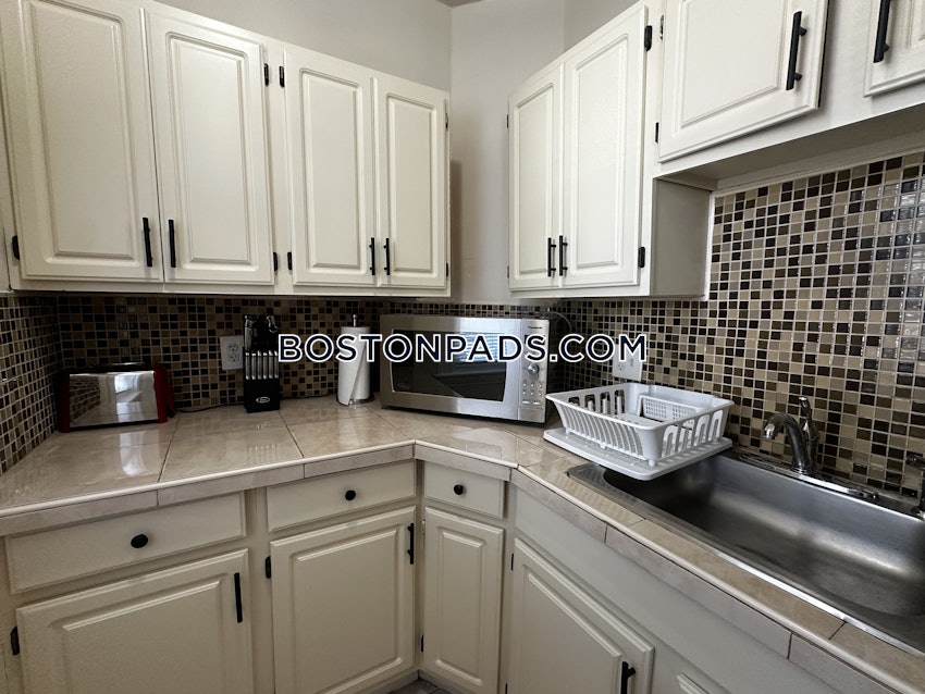 BOSTON - DORCHESTER - CENTER - 3 Beds, 1 Bath - Image 4
