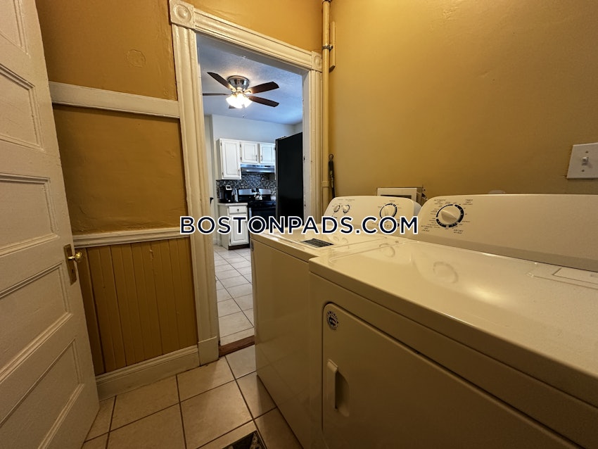 BOSTON - DORCHESTER - CENTER - 3 Beds, 1 Bath - Image 23