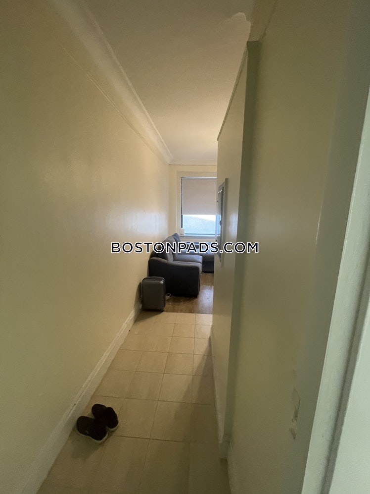 Boylston St., Boston