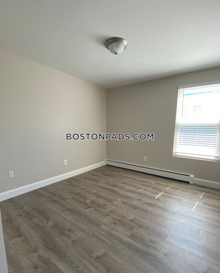 Fall River - $1,700+ /month