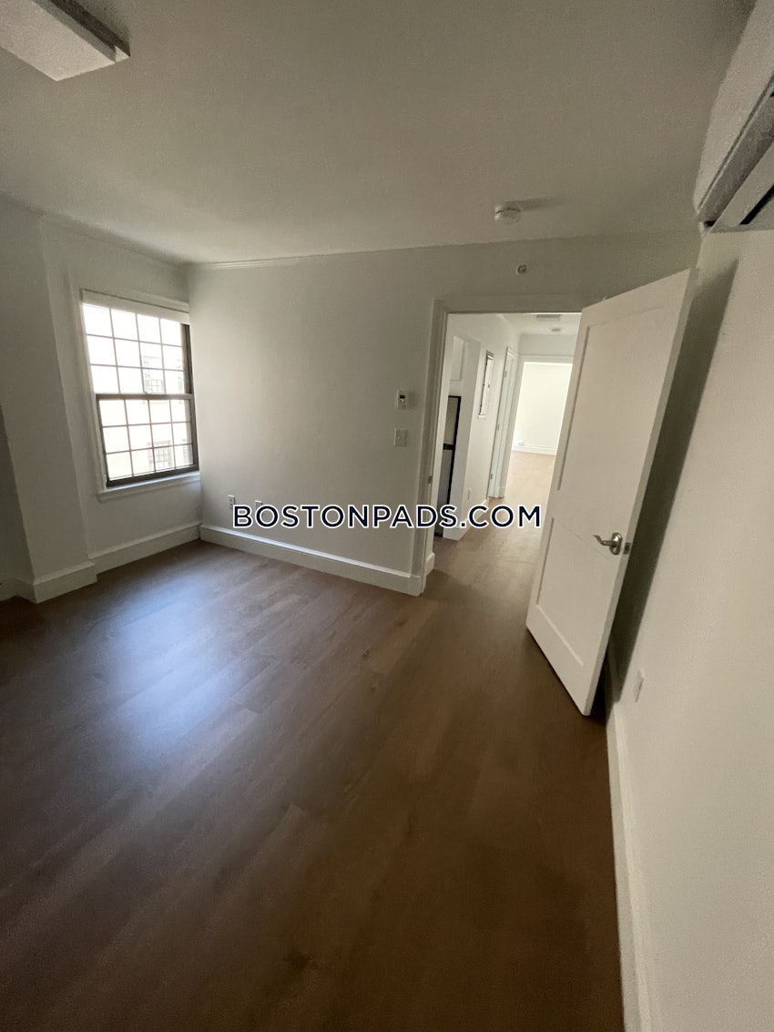 CAMBRIDGE - HARVARD SQUARE - 1 Bed, 1 Bath - Image 9