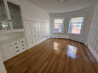 Strathmore Rd. Boston