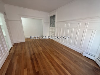 Strathmore Rd. Boston