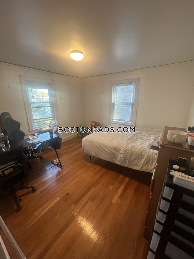 Boston - $3,950+ /mo