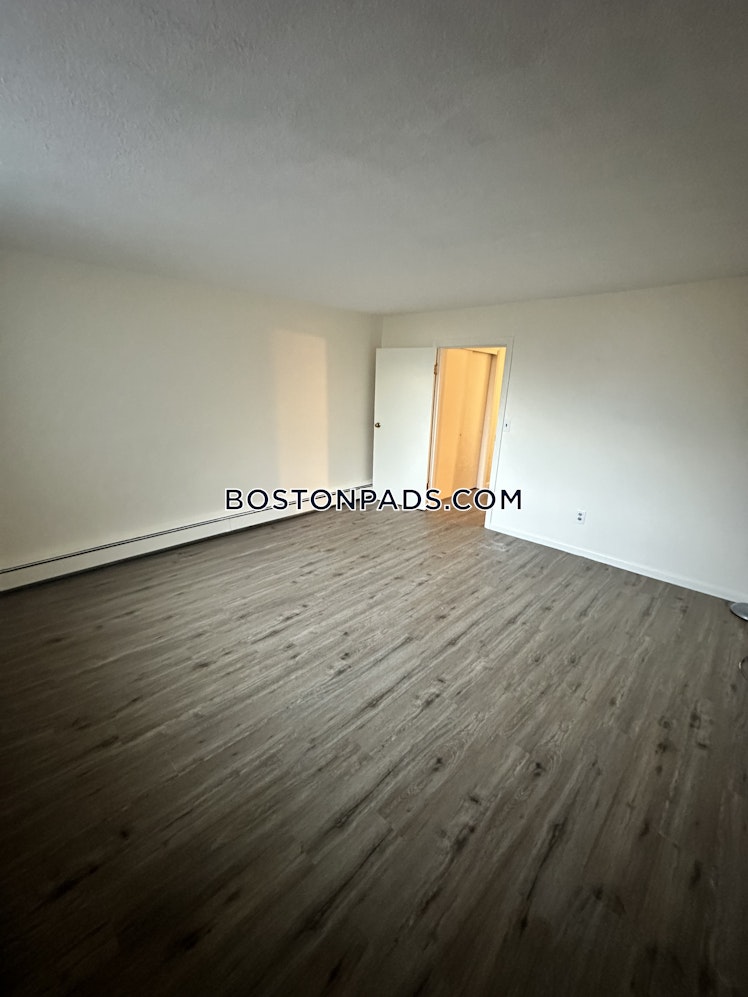 Westgate Rd., Boston