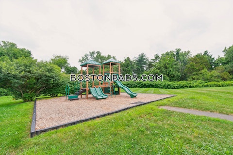 Randolph St. Canton photo 15