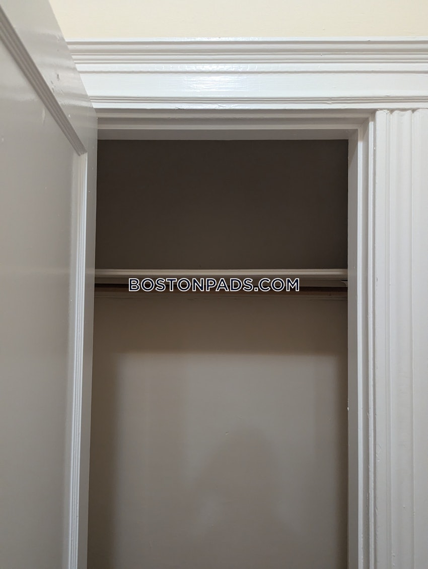 BOSTON - FENWAY/KENMORE - 1 Bed, 1 Bath - Image 14