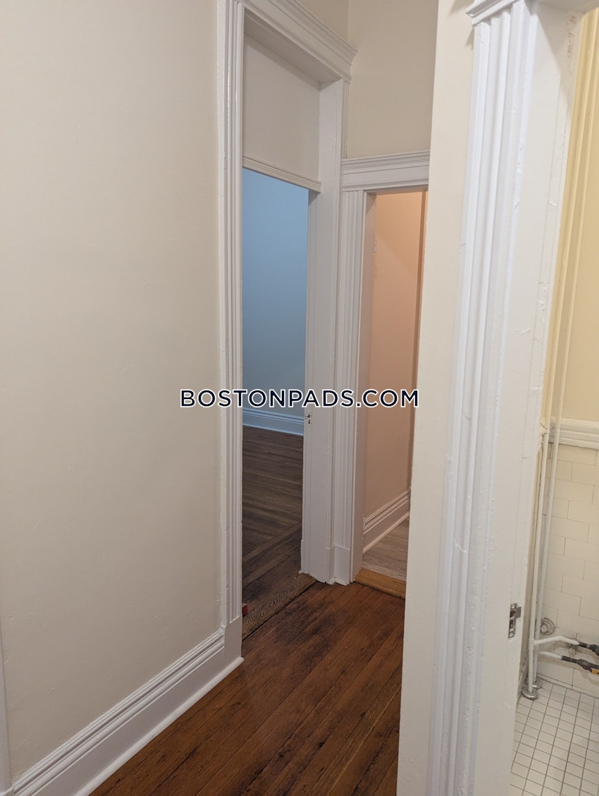 BOSTON - FENWAY/KENMORE - 1 Bed, 1 Bath - Image 12