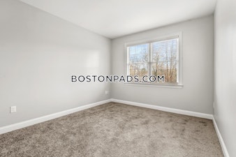 Ashland Woods Ln. Ashland