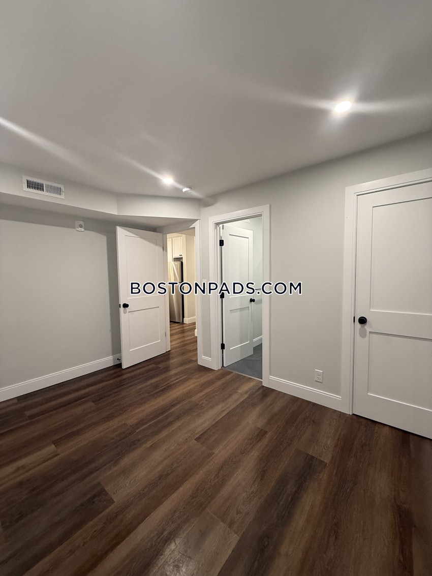 BOSTON - BRIGHTON - OAK SQUARE - 3 Beds, 3 Baths - Image 55