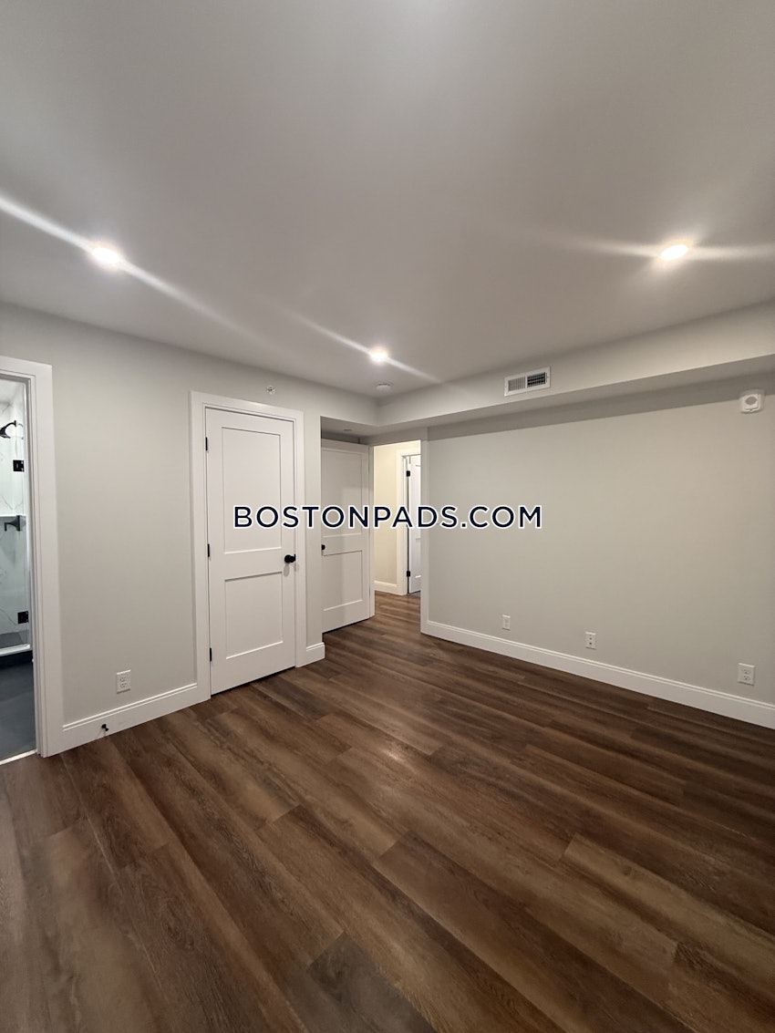 BOSTON - BRIGHTON - OAK SQUARE - 3 Beds, 3 Baths - Image 41