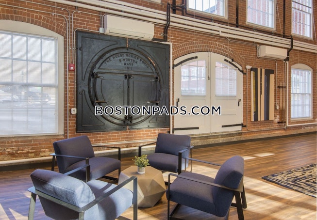 Attleboro - $2,450+ /mo