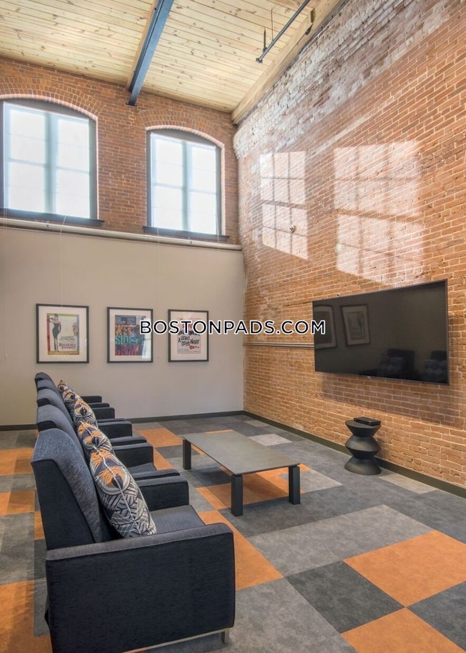 Attleboro - $2,450+ /mo