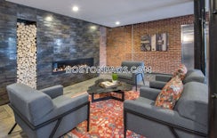 Union St./>, Attleboro