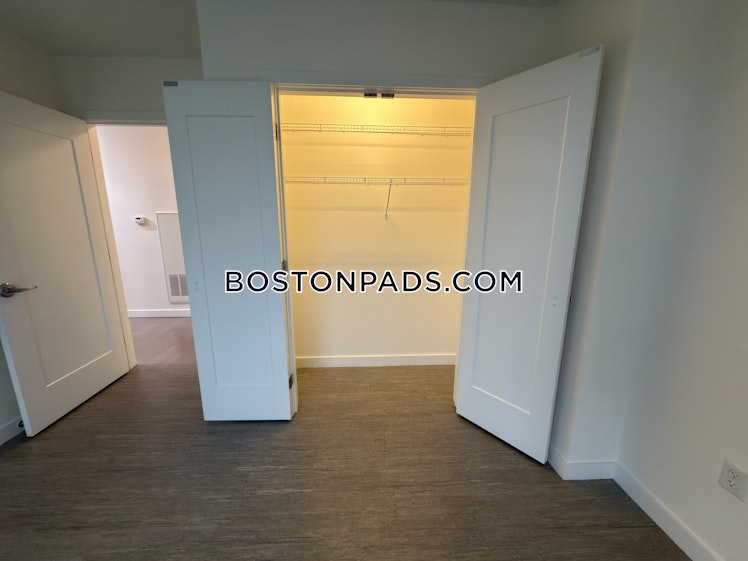 Morrissey Boulevard, Boston