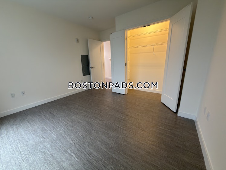 Morrissey Boulevard, Boston