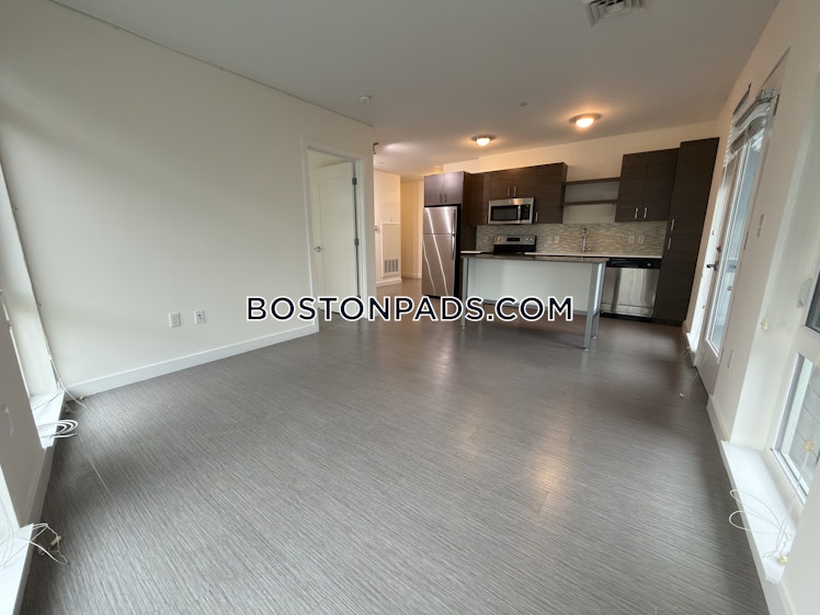 Morrissey Boulevard, Boston