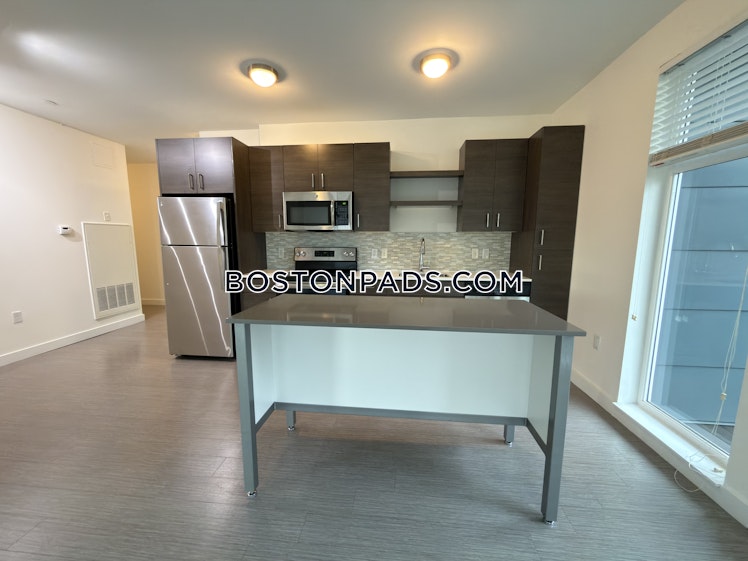 Morrissey Boulevard, Boston