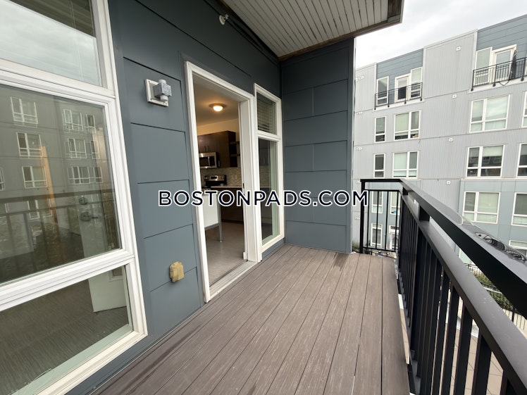 Morrissey Boulevard, Boston