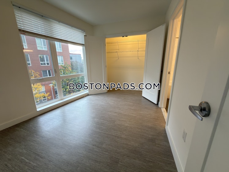 Morrissey Boulevard, Boston