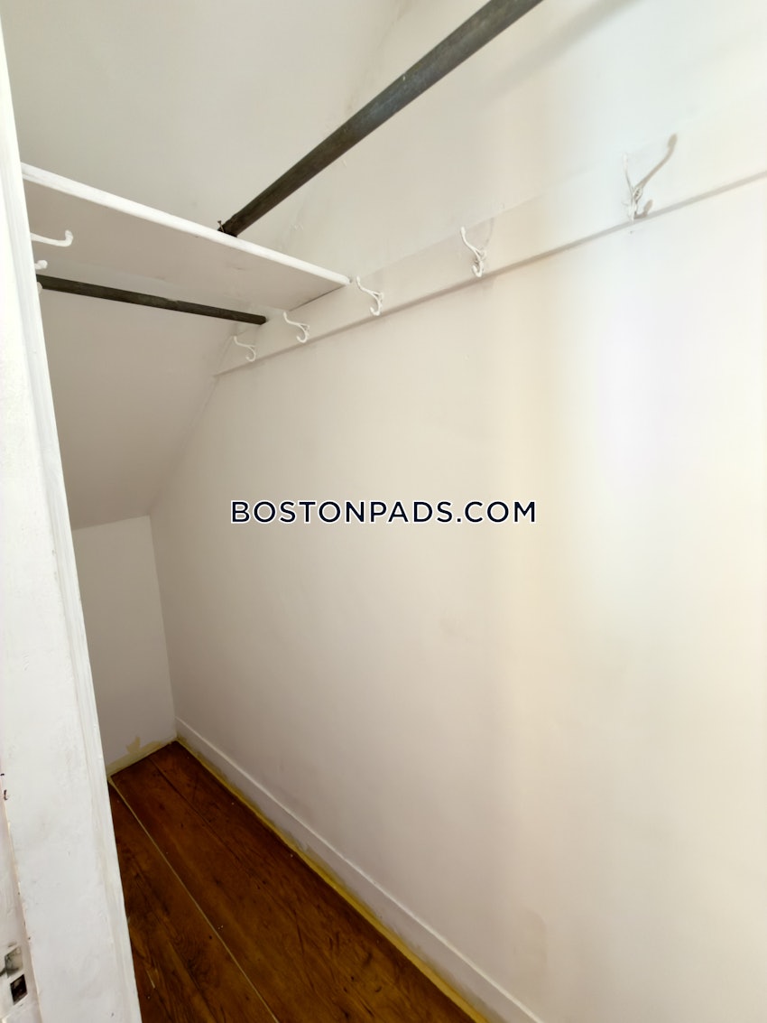 BOSTON - ALLSTON - 3 Beds, 1 Bath - Image 32
