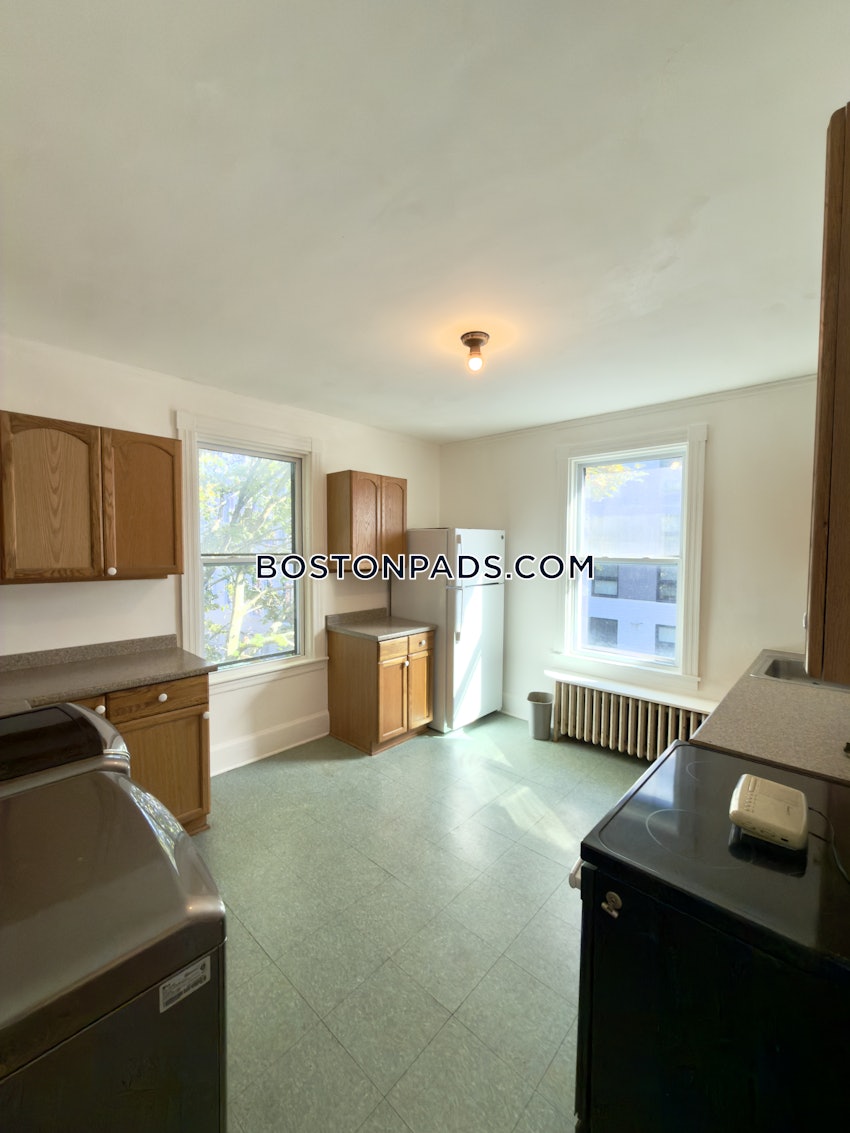 BOSTON - ALLSTON - 3 Beds, 1 Bath - Image 26