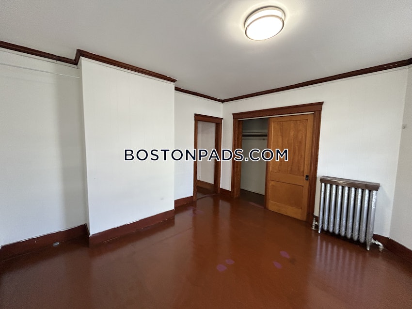 MALDEN - 2 Beds, 1 Bath - Image 5